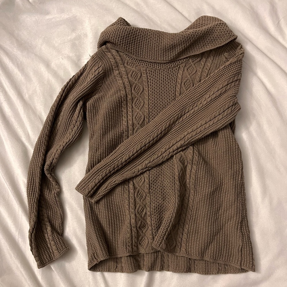 Cute Brown Sweater, Size Large but would fit a size medium better